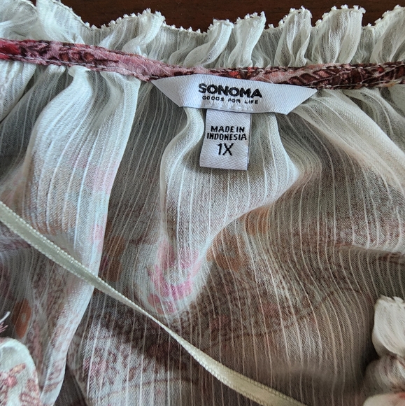 Top - Picture 2 of 2